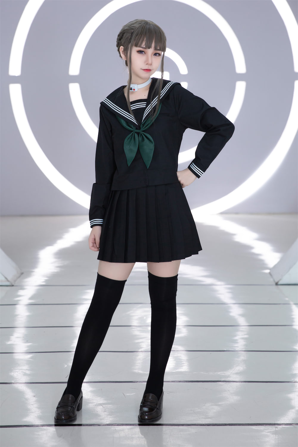 G44不会受伤 - Euphoria 黑色JK [26P] - 第2张 - 机器猫次元