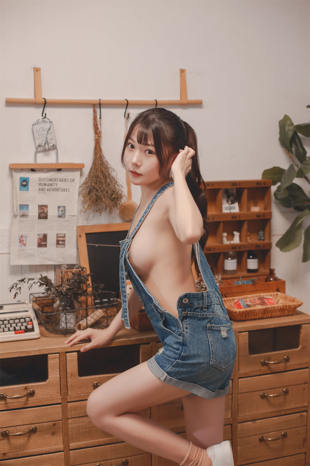 香草喵露露 - 牛仔背带裤 [18P] - 第6张 - 机器猫次元