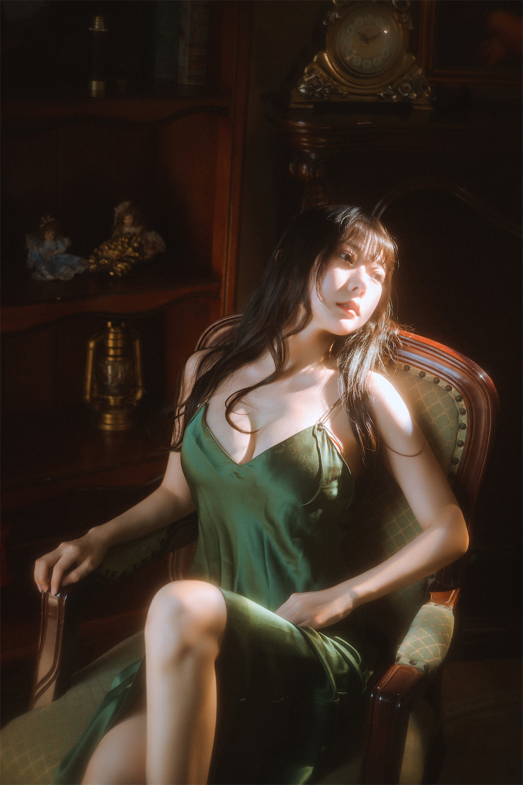 香草喵露露 - 杨枝甘露 绿色连衣裙 [45P] - 第1张 - 机器猫次元