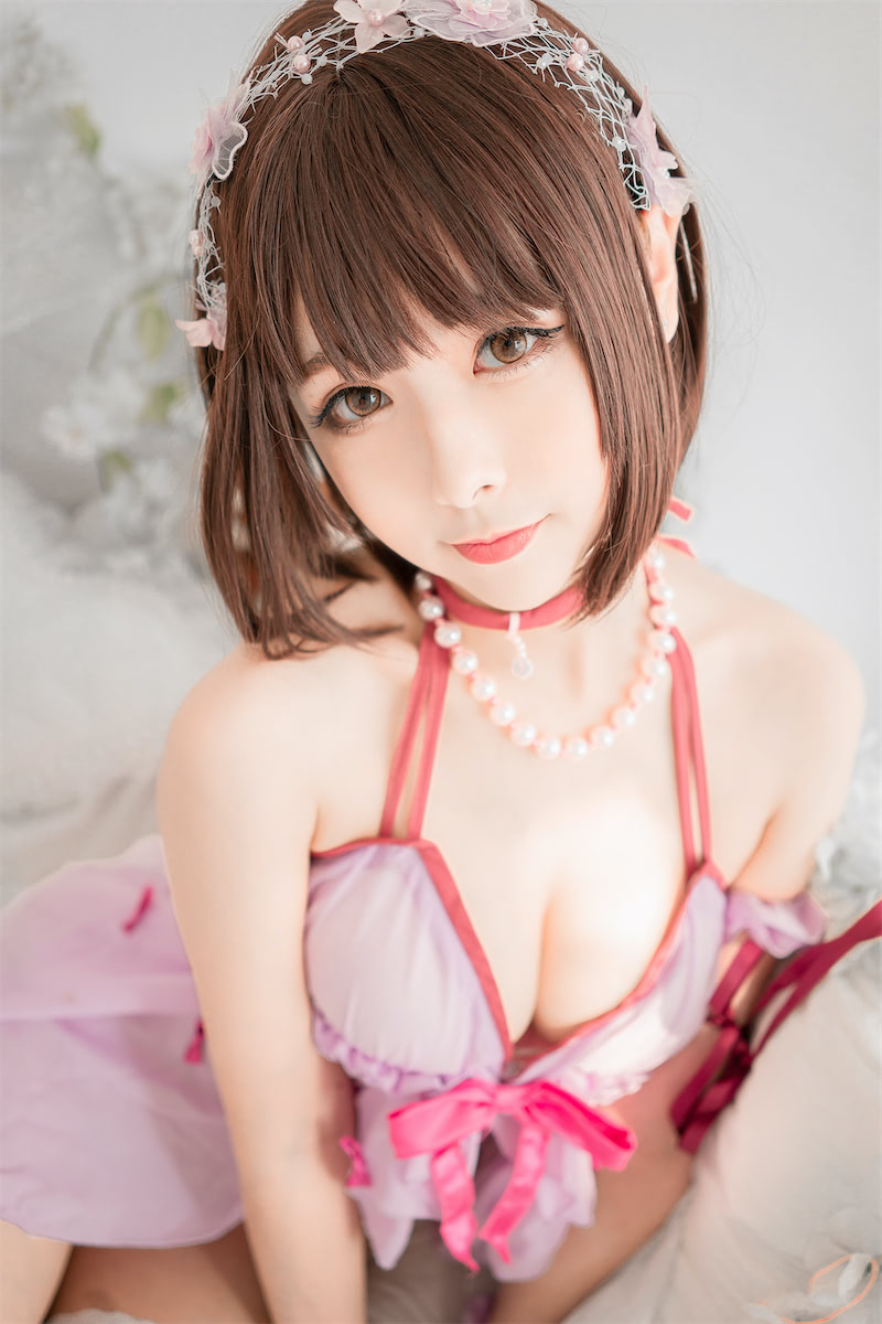 Momoko葵葵 - 加藤惠睡衣 [20P] - 第1张 - 机器猫次元