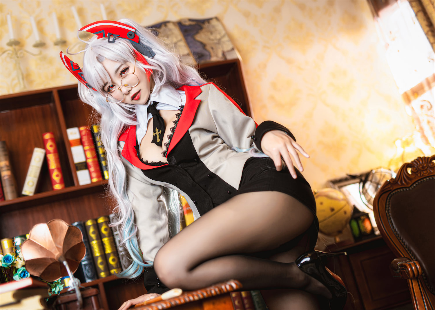 Momoko葵葵 - 欧根亲王 [122P] - 第2张 - 机器猫次元