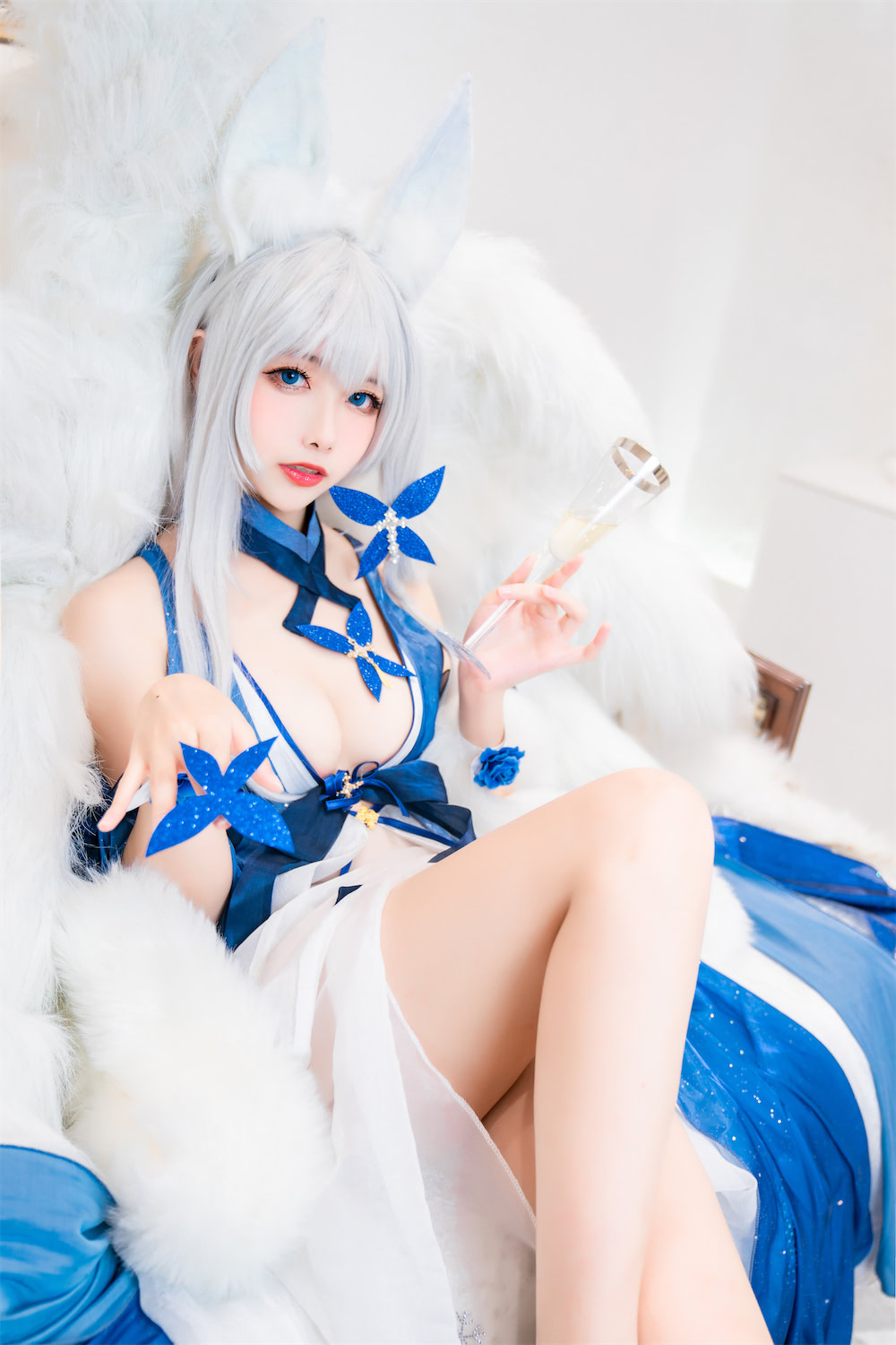 Momoko葵葵 - 信浓礼服 [30P] - 第3张 - 机器猫次元
