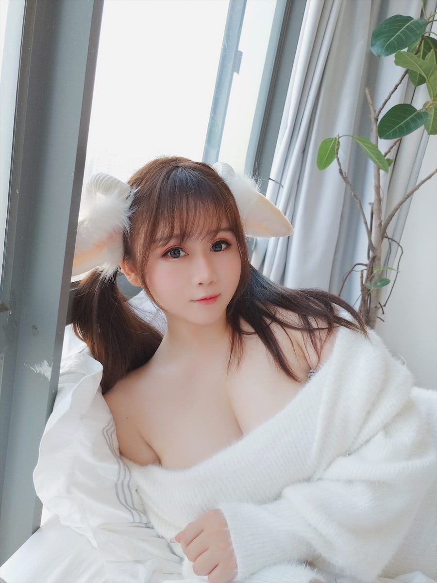 是依酱吖 - 小羊咩咩 [33P] - 第6张 - 机器猫次元