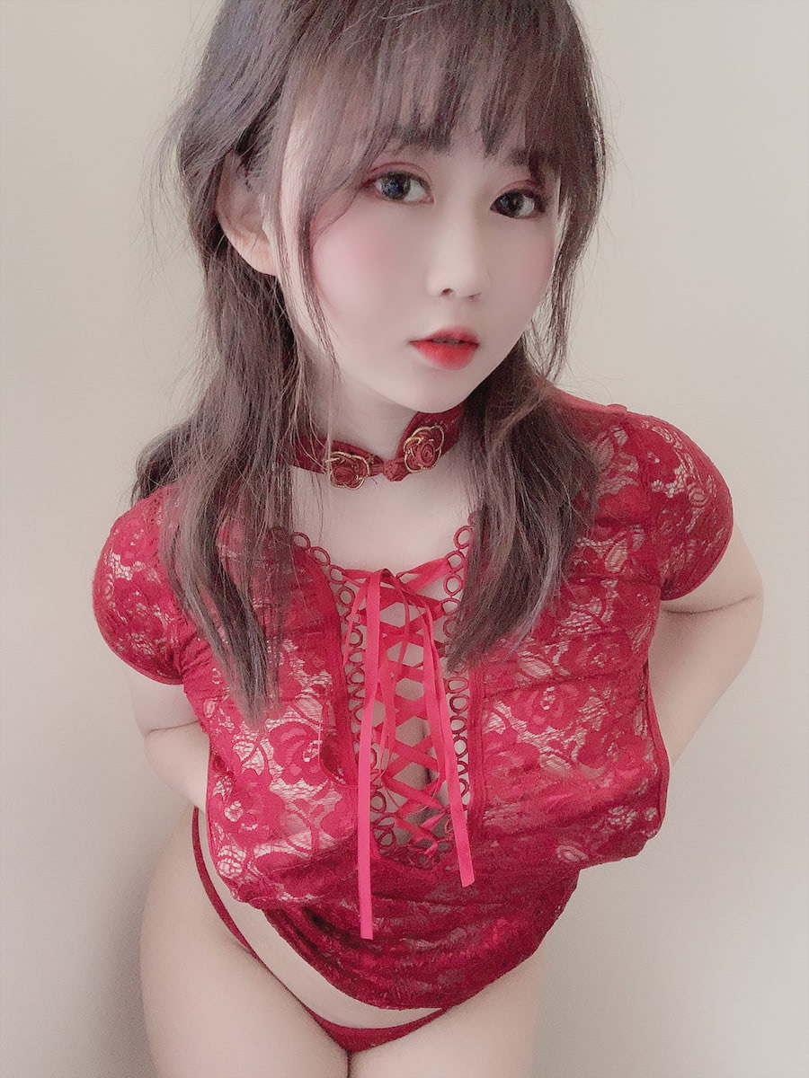 是依酱吖 - 旗袍私房 [46P] - 第5张 - 机器猫次元