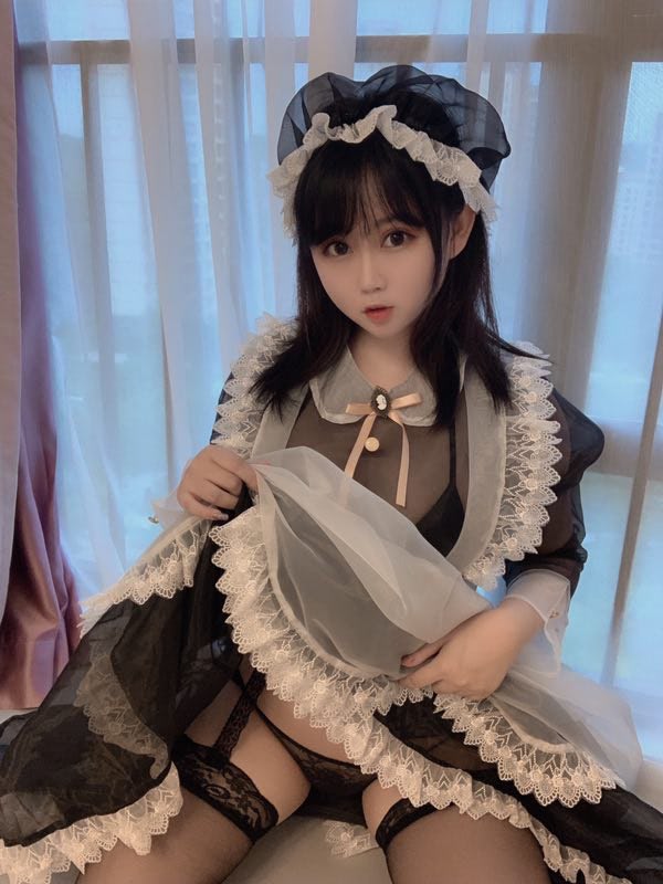 是依酱吖 - 透明女仆 [30P] - 第4张 - 机器猫次元