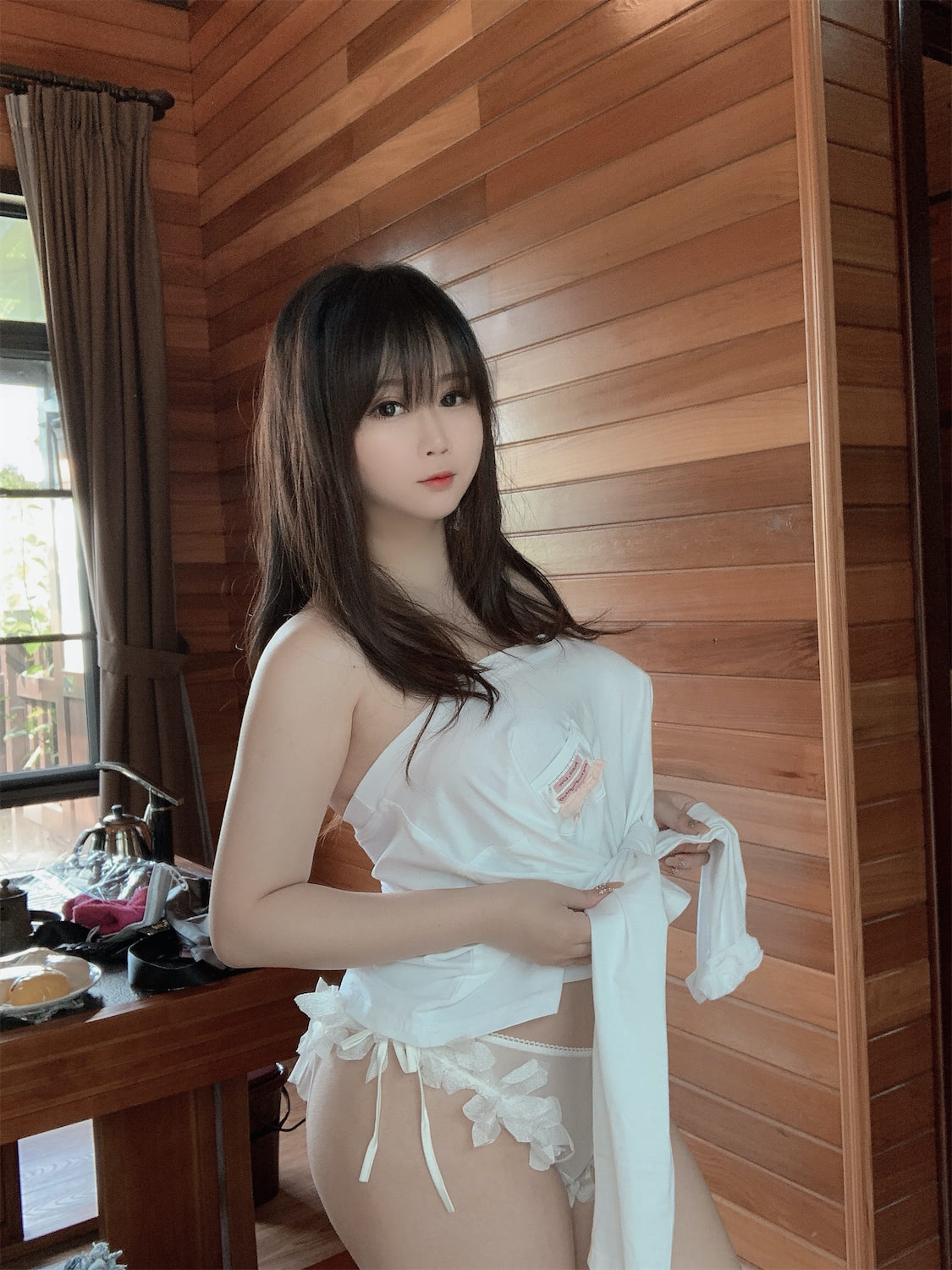 是依酱吖 - 夏日薄裙 [50P] - 第4张 - 机器猫次元