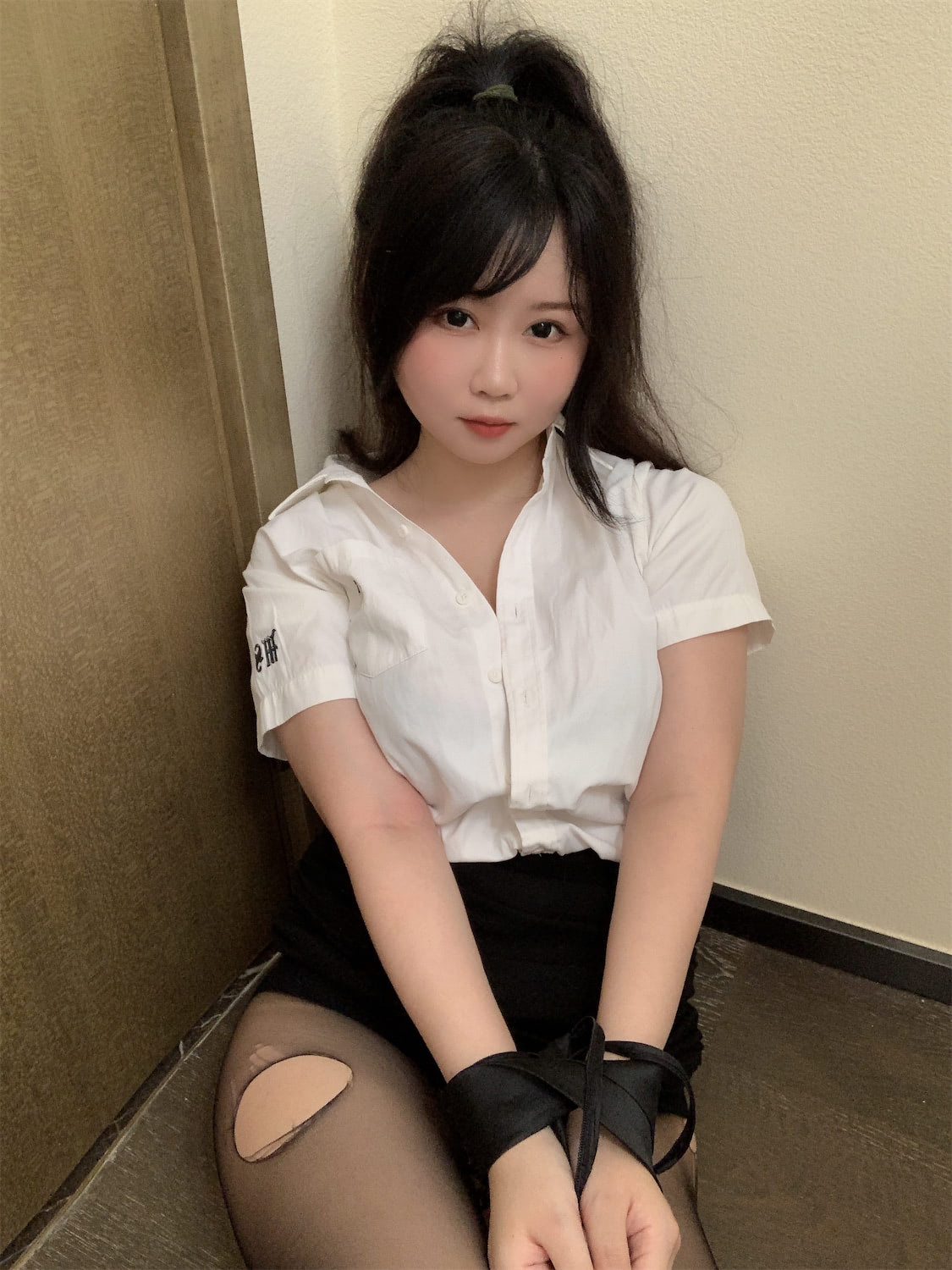 是依酱吖 - 刚入职的新人OL [40P] - 第5张 - 机器猫次元