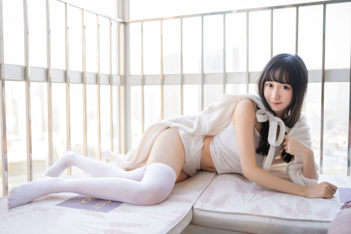 木绵绵OwO - 浴巾兔子 [42P] - 第4张 - 机器猫次元