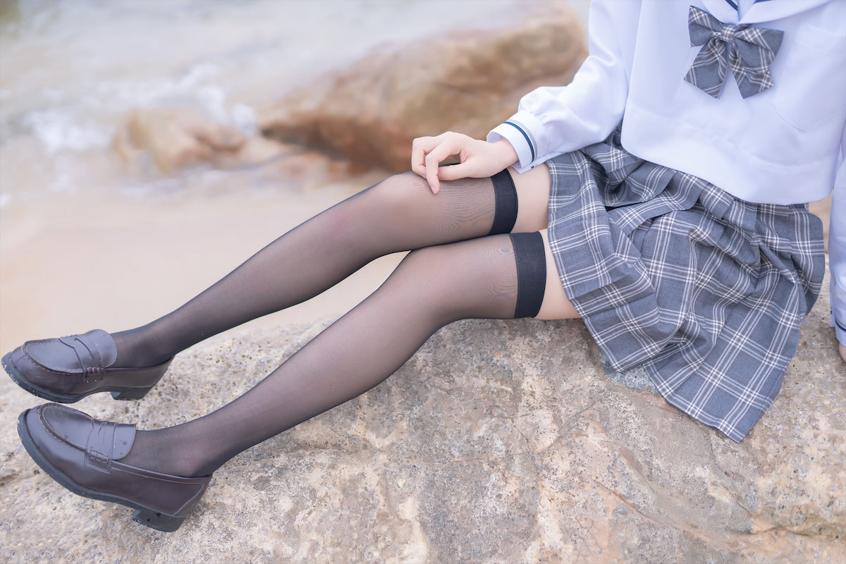 木绵绵OwO - 海边JK和白JK [75P] - 第6张 - 机器猫次元