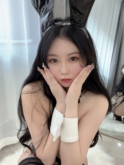 是依酱吖 - 兔女郎 [34P]