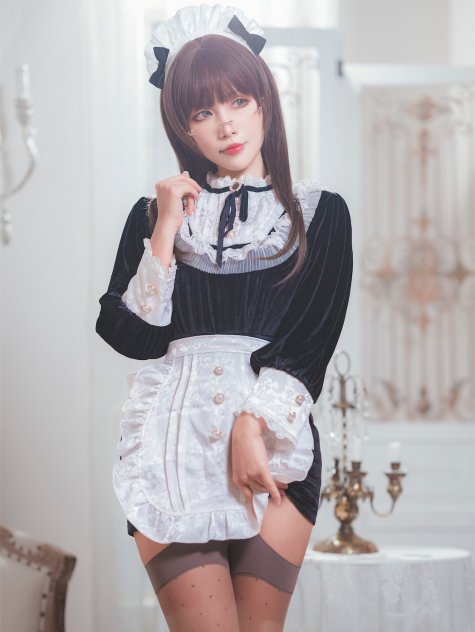 Neko-薇薇 - 黑色丝绒女仆 [40P]